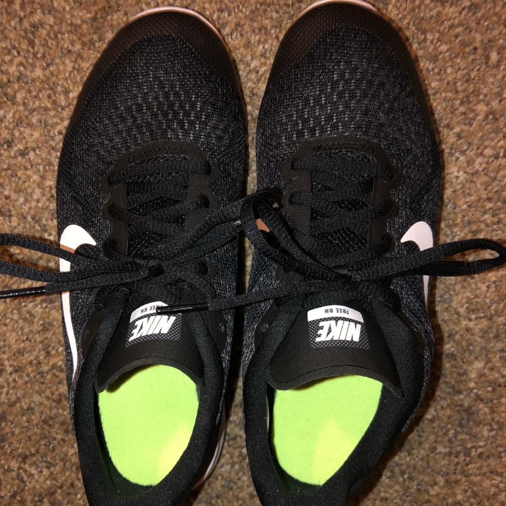 NIKE FREE RN 2017